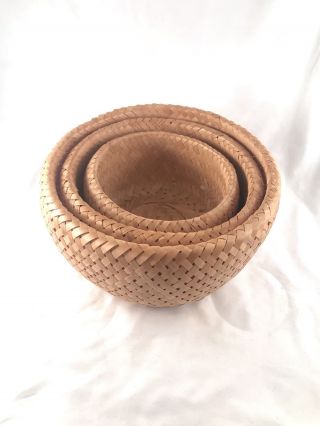 Vintage Woven Round Set Of 3 Nesting Baskets Stacking Bowls Wicker