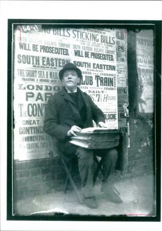 Of Samuel Butler: Blind Man Reading The Bible Near Greenwich - Vintage Pho