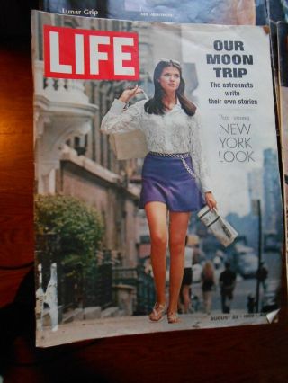 4 Four Vintage LIFE magazines Special Edition To The Moon And Back 1969 Marlboro 5