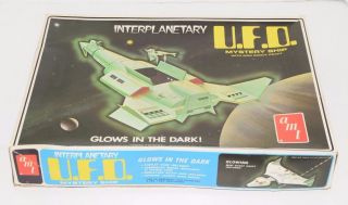 Vintage AMT INTERPLANETARY UFO MYSTERY SHIP S960 U.  F.  O.  With Scout Craft 4