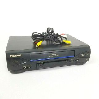 Panasonic Pv - V4022 - A 4 Head Omnivision Vhs Vcr Player With Audio Video Cable