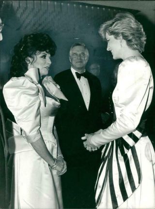 Princess Diana,  Joan Collins And George Peppard.  - Vintage Photo