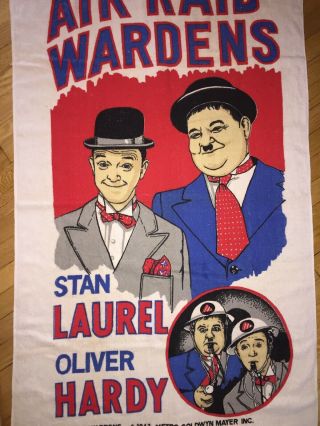 Vintage Stan Laurel & Hardy AIR RAID WARDENS Cotton Beach Towel OLIVER HARDY 2