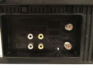 Quasar VHQ - 940 Omnivision 4 - Head VCR VHS Player Recorder w/ Remote 6