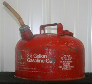Vintage John Deere 2.  5 Gallon Gas Can Htf