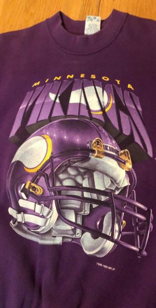 Vintage Salem Minnesota Vikings NFL Football Purple Crewneck Sweatshirt L 2