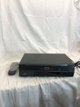 Toshiba W - 422 4 Head Vcr Vhs Recorder Player With Remote Control And Box