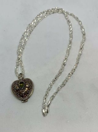 Pre Owned Vintage 925 Sterling Silver Peridot Heart Pill Box Pendant Necklace 2