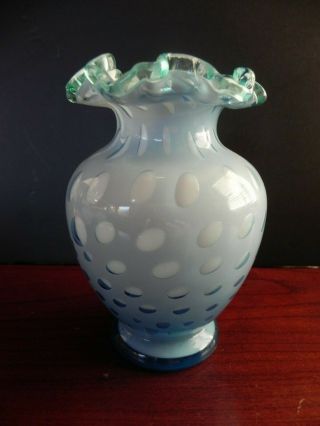 Vintage Fenton Powder Blue Bubble Optic Vase 6.  5 "