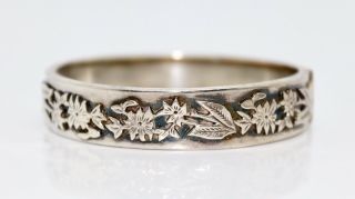 A Vintage Victorian Style Sterling Silver 925 Etched Double Sided Bangle