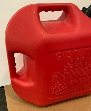 Vintage Blitz 5 Gallon Gas Fuel Can W/ Vented PRE - BAN Spout 50833 Made in USA 3