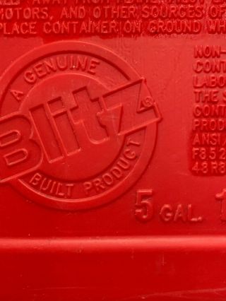 Vintage Blitz 5 Gallon Gas Fuel Can W/ Vented PRE - BAN Spout 50833 Made in USA 4