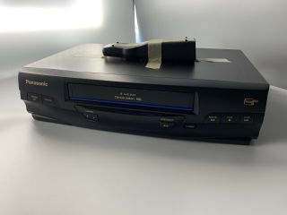 Panasonic PV - V4520 VCR VHS Player Omnivision 4 Head Hi - fi Stereo VCR 2