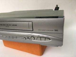Sanyo VWM - 950 Stereo HiFi VHS Hi - Fi 4 - Head VCR 4