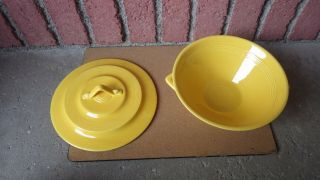 VINTAGE HOMER LAUGHLIN HARLEQUIN YELLOW CASSEROLE DISH COVERED SERVING BOWL 4