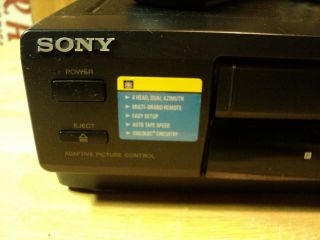 Sony 4 - head VHS Video Cassette Player,  SLV - 678HF,  Remote,  A - V cable. 2