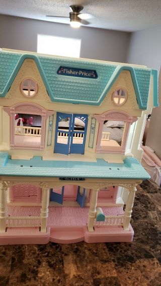 Vintage 1993 Fisher Price Loving Family Folding Dollhouse Doll House