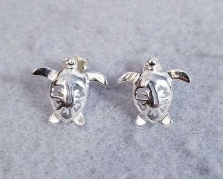 Vtg 925 Sterling Silver Dainty Turtle Tortoise Stud Earrings