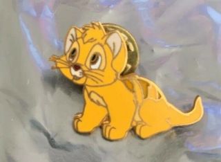 Disney Lapel Pin Vintage Oliver And Company Oliver The Cat