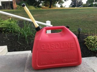 Gott 5 Gallon Red Vented Plastic Gas Can Vented Vintage
