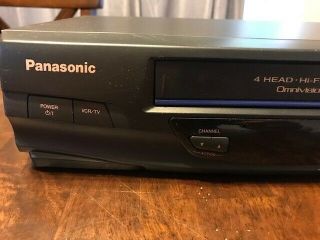 Panasonic PV - V4520 VCR VHS Player Omnivision 4 Head Hi - fi Stereo VCR - 2