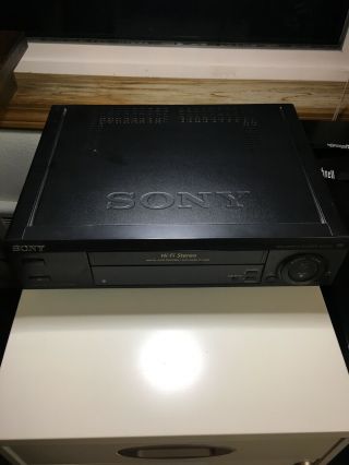 Sony Hi - Fi Stereo Vhs Player Black W/ Digital Auto Tracking (slv - 675hf)