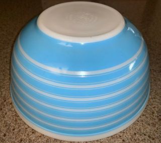 Vintage Pyrex Ovenware 2.  5 Qt Blue Striped Mixing Nesting Bowl 403