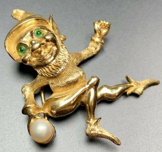Vintage Brooch Pin Leprechaun Figural Gold Tone Faux Pearl Rhinestones