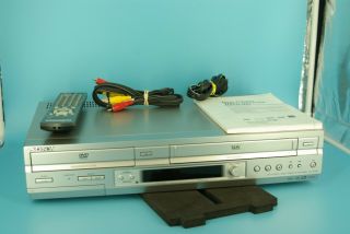 Sony Slv - D550p Dvd Vcr Vhs Player/recorder Remote Great