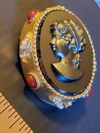 Vintage Signed Capri Black Cameo Brooch/pendant Red Stone And Seed Pearls