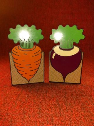 Vtg Vegetable Carrot And Radish Metal Bookends 7 " X4 " X4 "
