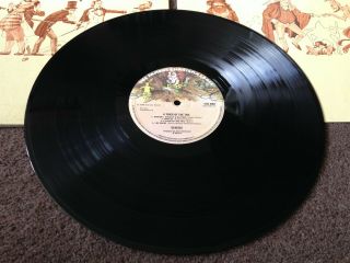 GENESIS TRICK OF THE TAIL FIRST ISSUE TEXTURE GATEFOLD SLEEVE VINTAGE VINYL 2