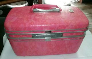 Vintage Samsonite Silhouette Pink Train/cosmetic Case W/ Key,  Tray & Mirror