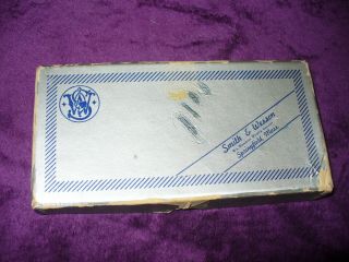 Vintage Smith And Wesson Box 38 Chiefs Special