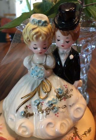 Vtg Josef Originals Bride & Groom Music Box Plays Bridal March Love Theme Series