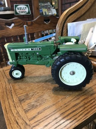 Vintage Ertl Oliver White 1555 Narrow Front End Toy Farm Tractor