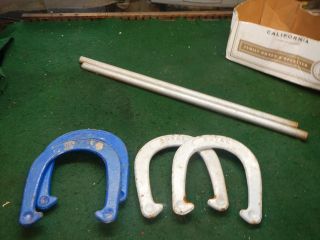 Royal St Pierre Worcester Ma Set Of 4 Royal Vintage Pitching Horse Shoes /stakes