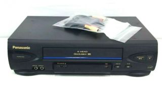 Panasonic Pv - V4022 Omnivision Vhs Player Recorder Vcr With A/v Cables