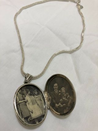 Large Vintage Oval Silver/silver Plate? Photo Locket And Sterling Silver Chain.