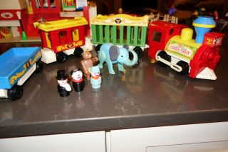 Vintage Fisher Price Little People Circus Train Play Set - 4 Car Set