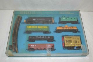 Vintage Bachmann Penn Central Ho Scale Train Set W Plastic Case