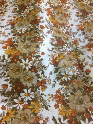 Vintage 60s 70s Fabric,  Craft Or Curtain Fabric,  Daisy’s Floral Retro Fabric