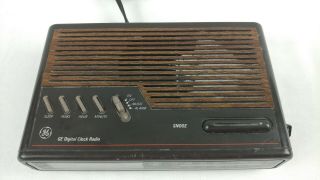 Vintage GE 7 - 4612A Digital Alarm Clock Radio Red General Electric Retro 2
