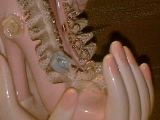 Vtg Fairyland Imports Japan Lady ' s Hands w/ High Heel Shoe - Porcelain Lace - Pink 7