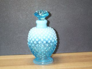 Vintage Fenton Blue Opalescent Hobnail Glass Perfume Bottle & Stopper 41/2 " Tall