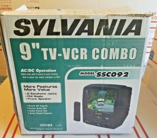 Sylvania Ssc092 9 " Tv - Vcr Combo - Ac/dc Power - Remote - Fm Radio - Retro Gaming