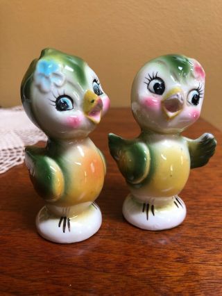 Vintage Anthropomorphic Bird Couple Salt And Pepper Shakers Japan