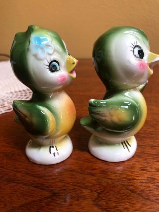 Vintage Anthropomorphic Bird Couple Salt and Pepper Shakers Japan 5