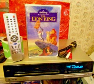 Vintage 1987 Quasar HQ VCR Model VH5270 - - - W/UNIV - REMOTE & LION KING VHS 2
