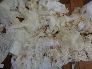1 Lb.  Mixed White & Ecru And Vintage Sewing Lace B